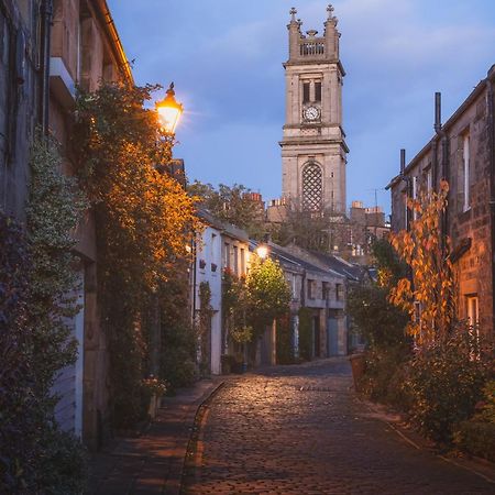 Pass The Keys Trendy Historic Flat Sleeps 4 To 6 Near Leith Shore Lägenhet Edinburg Exteriör bild