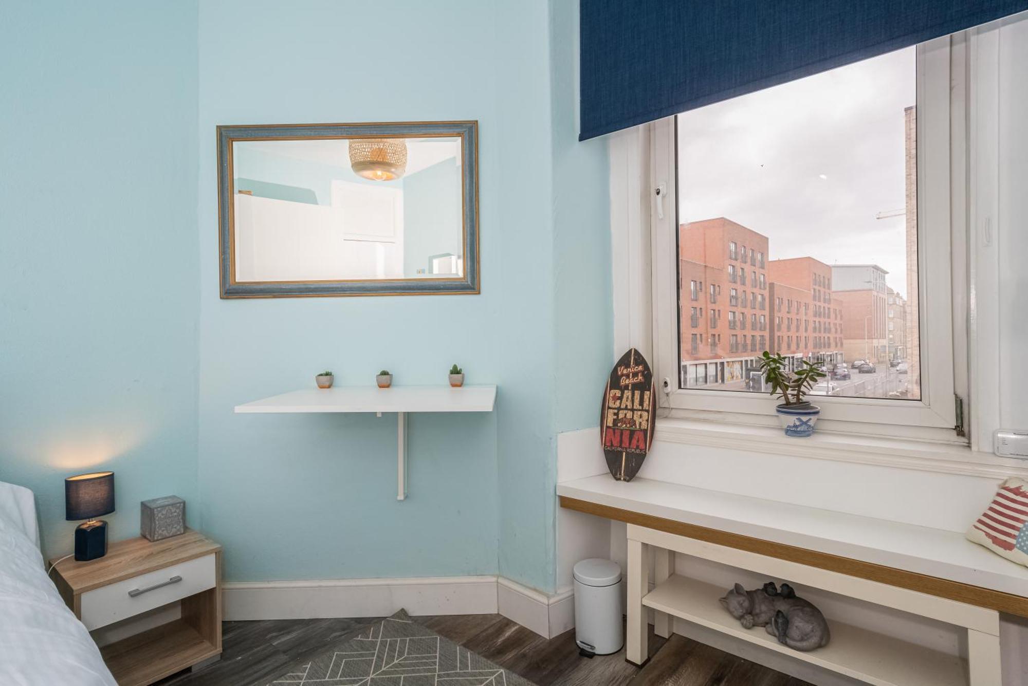 Pass The Keys Trendy Historic Flat Sleeps 4 To 6 Near Leith Shore Lägenhet Edinburg Exteriör bild