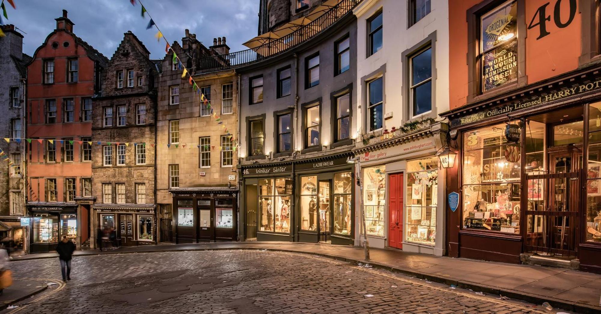 Pass The Keys Trendy Historic Flat Sleeps 4 To 6 Near Leith Shore Lägenhet Edinburg Exteriör bild